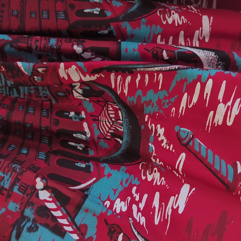 Pinup Girl Clothing Red A-Line Venetian Print Skirt - Picture 3 of 5